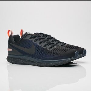 Nike Black and Navy Athletic Sneakers